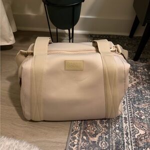Dagne Dover Landon Carryall Medium in Oyster